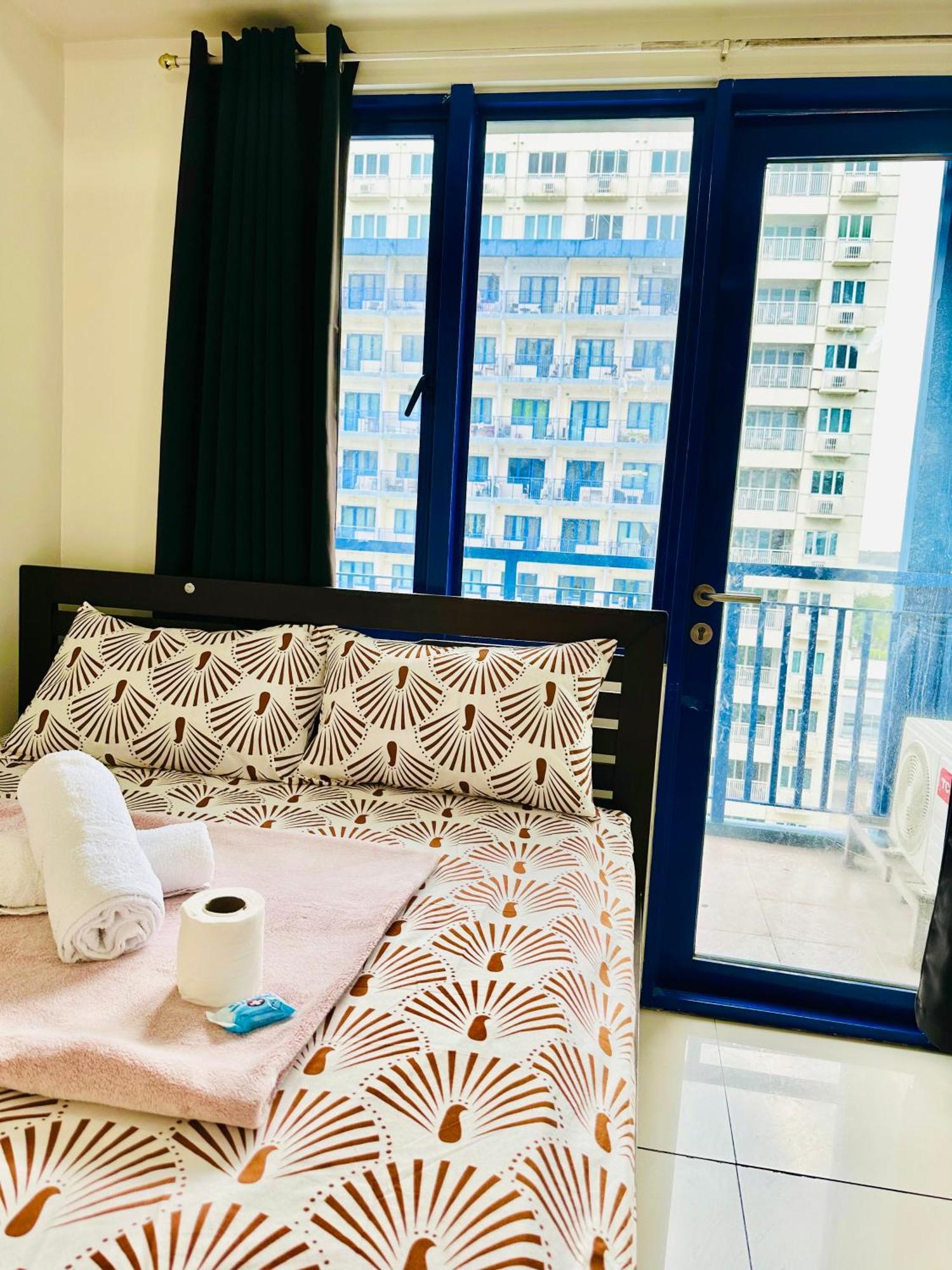 Sea 2-Br Unit With Free Parking Near Mall Of Asia Pasay Eksteriør bilde