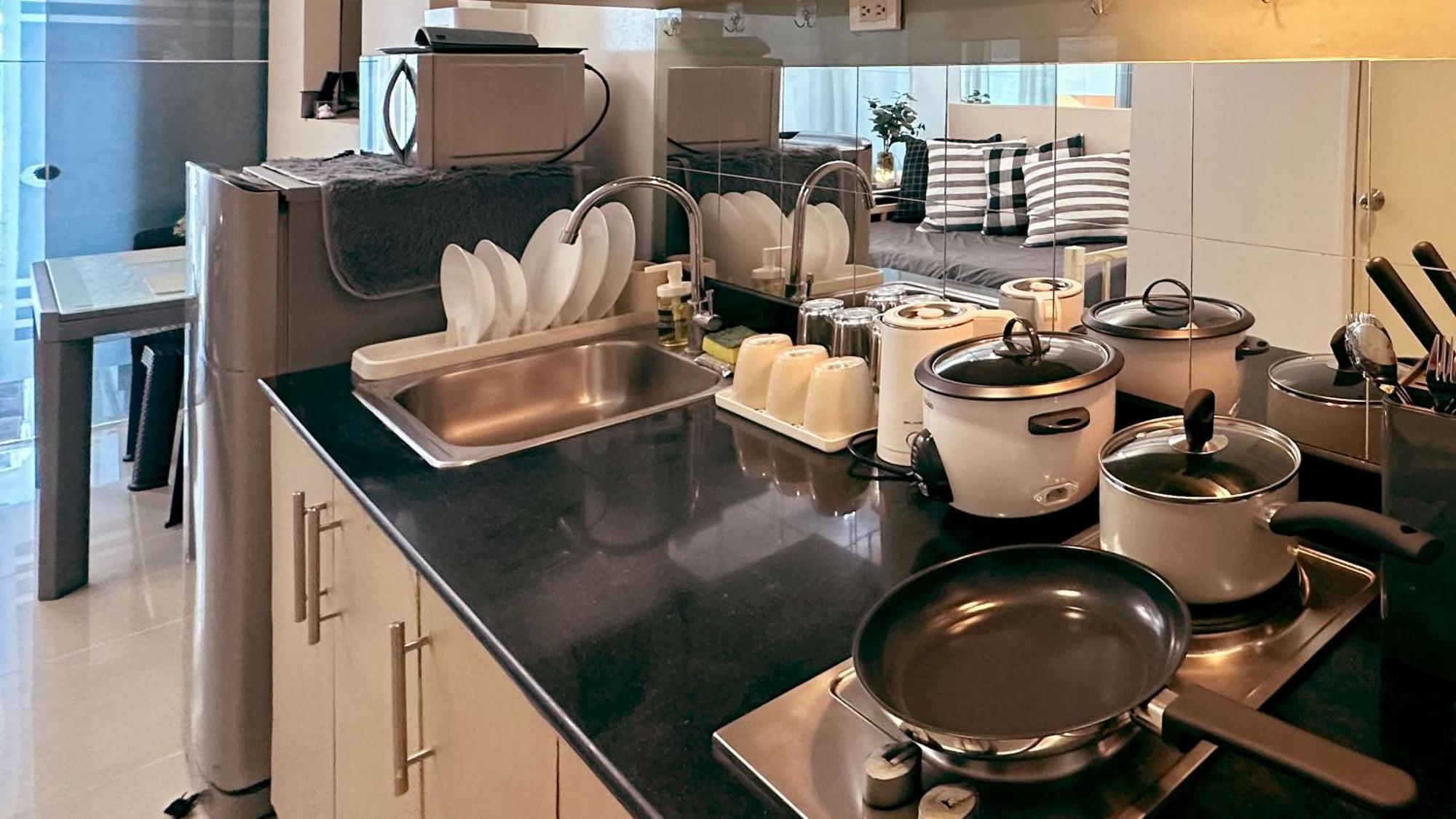 Sea 2-Br Unit With Free Parking Near Mall Of Asia Pasay Eksteriør bilde